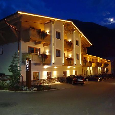 Apart Hotel San Antonio Санкт Антон ам Арлберг Екстериор снимка