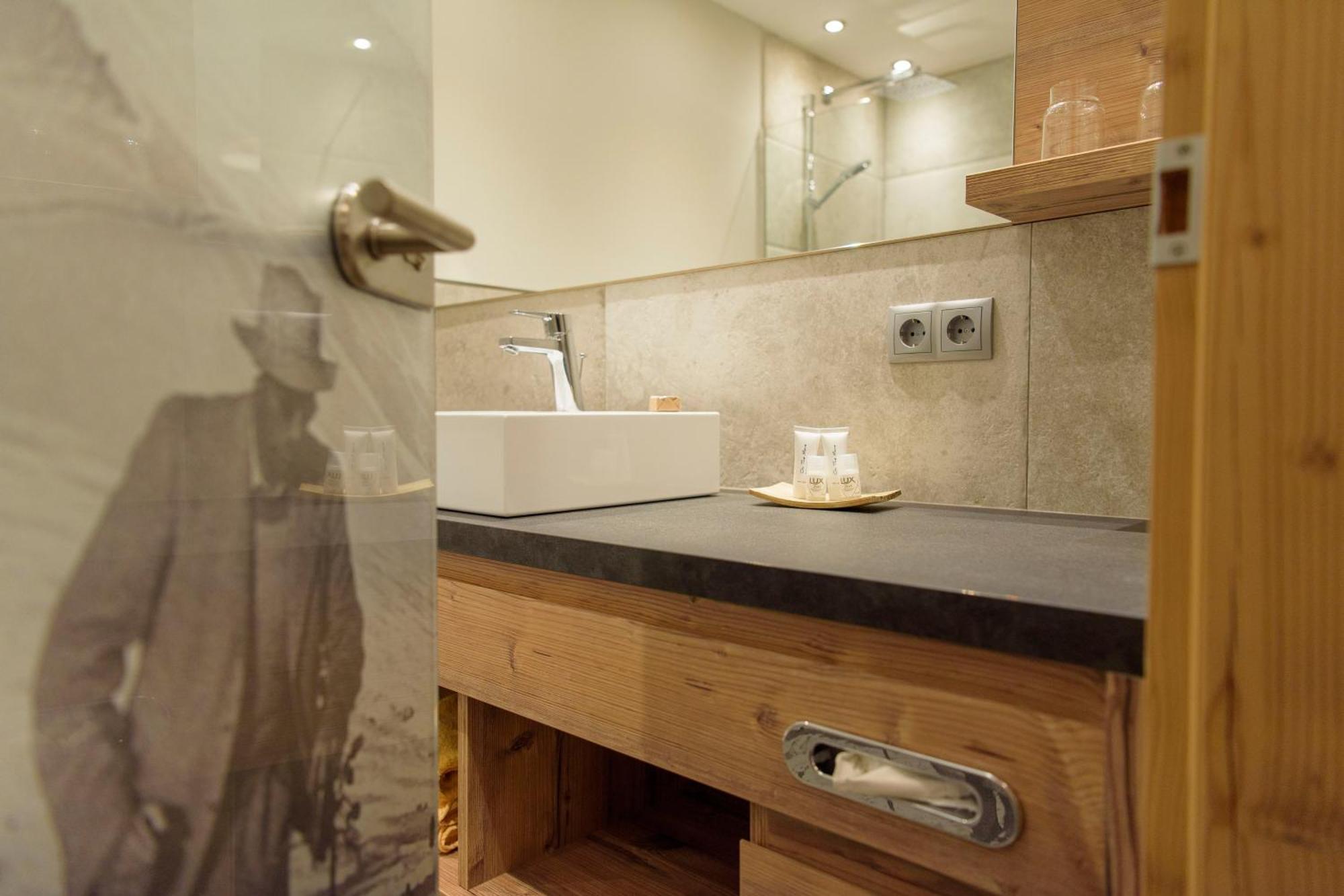 Apart Hotel San Antonio Санкт Антон ам Арлберг Екстериор снимка