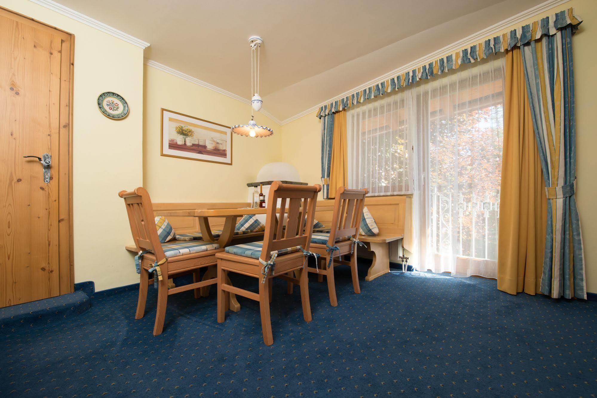 Apart Hotel San Antonio Санкт Антон ам Арлберг Екстериор снимка